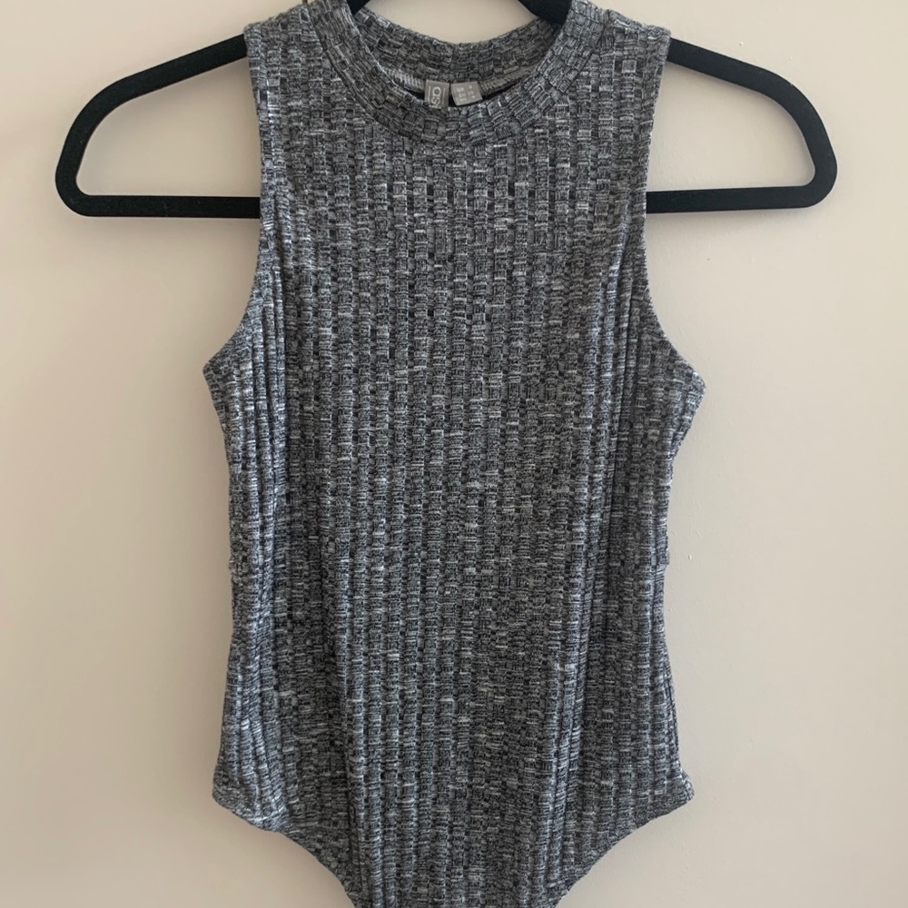Gray Cut-Out Back Bodysuit